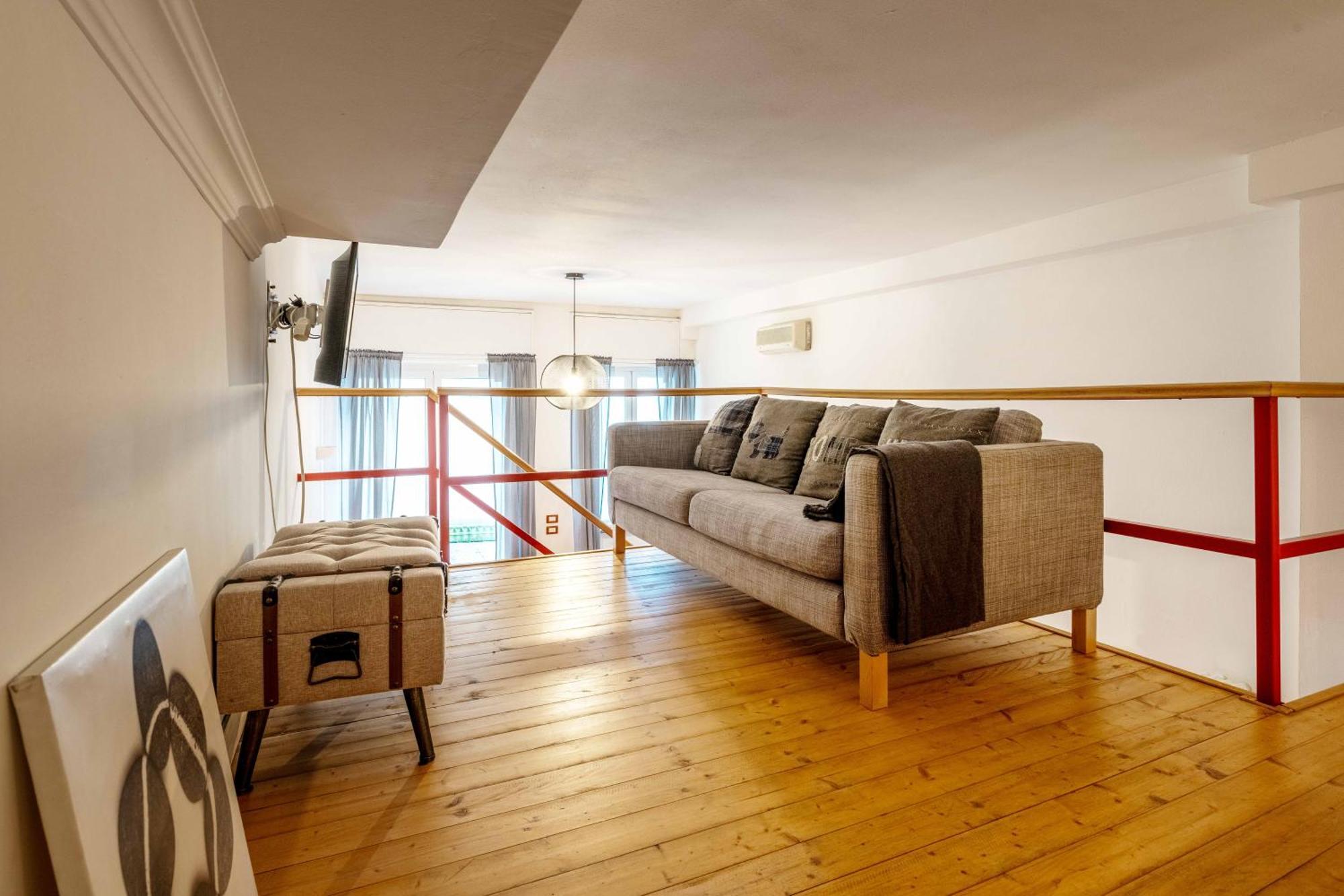 One Bedroom Apartment With Terrace Near Duomo Milano Exterior foto