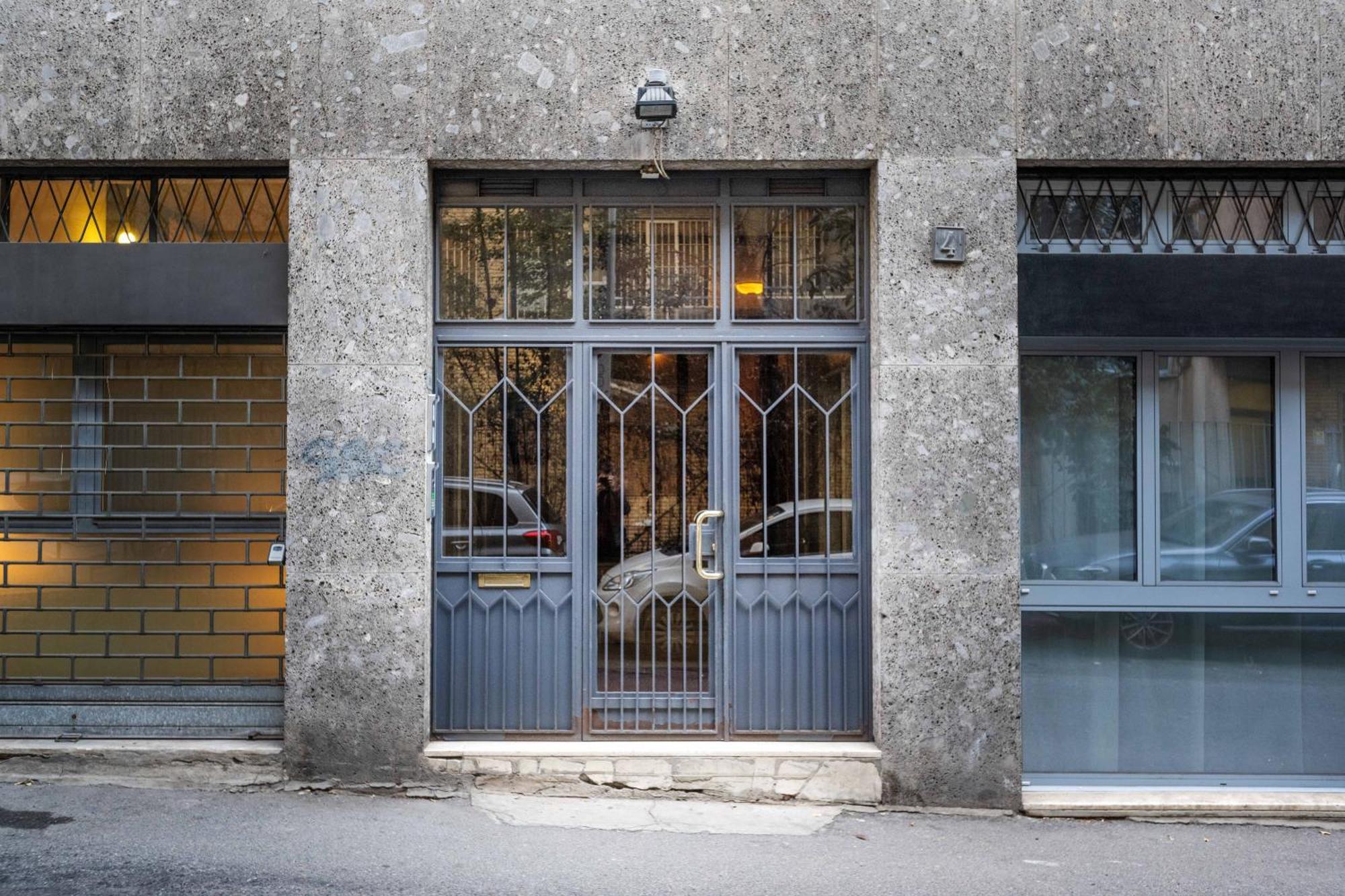 One Bedroom Apartment With Terrace Near Duomo Milano Exterior foto
